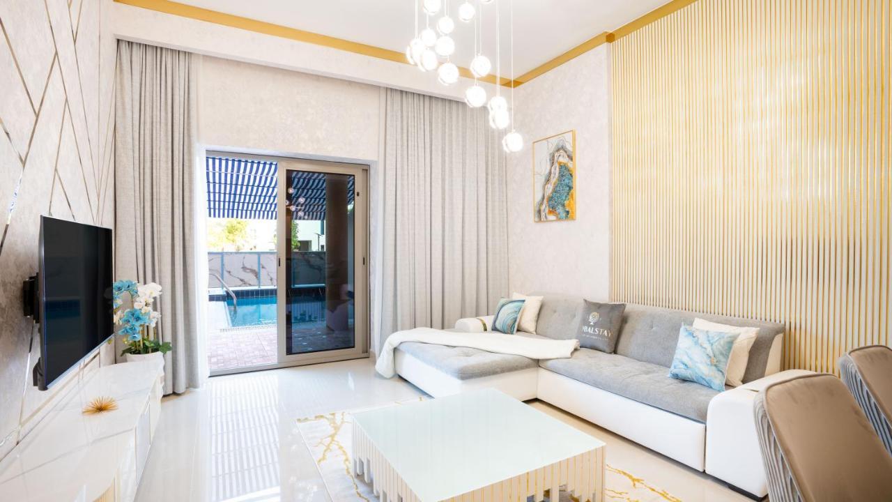 Exclusive Retreat Globalstay'S New 3Br Townhouse With Private Pool Dubai Bagian luar foto