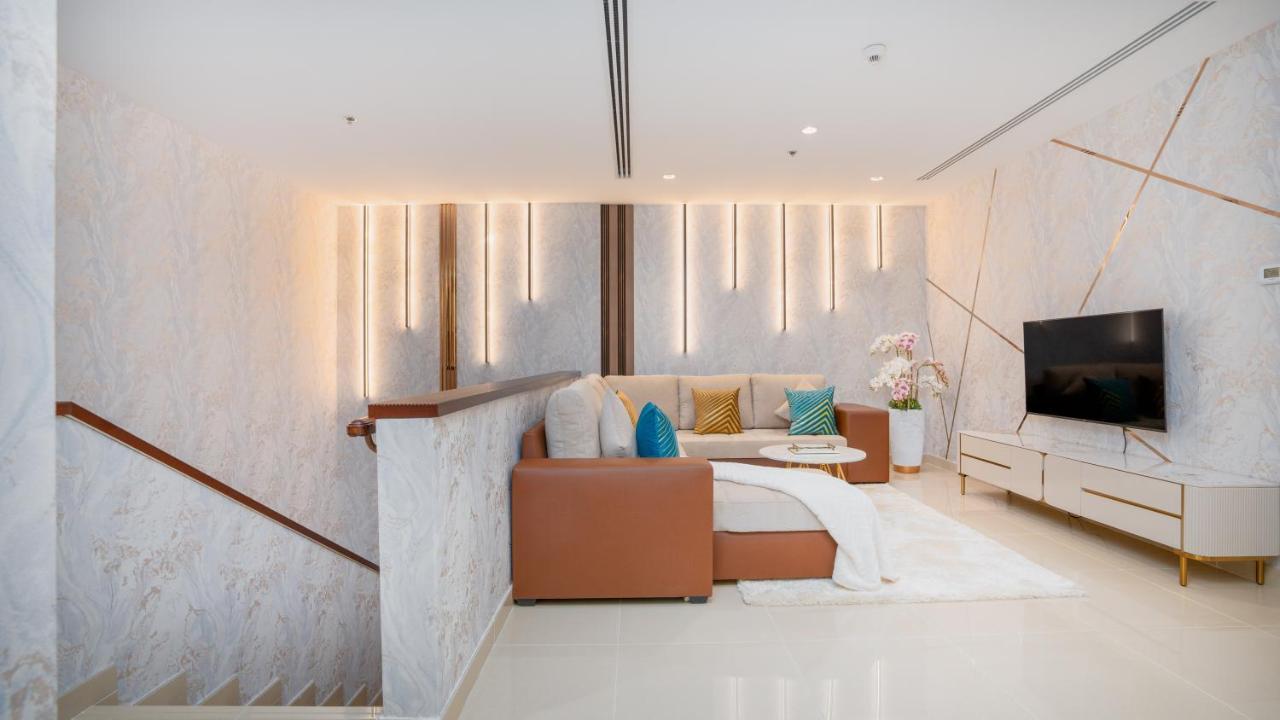 Exclusive Retreat Globalstay'S New 3Br Townhouse With Private Pool Dubai Bagian luar foto
