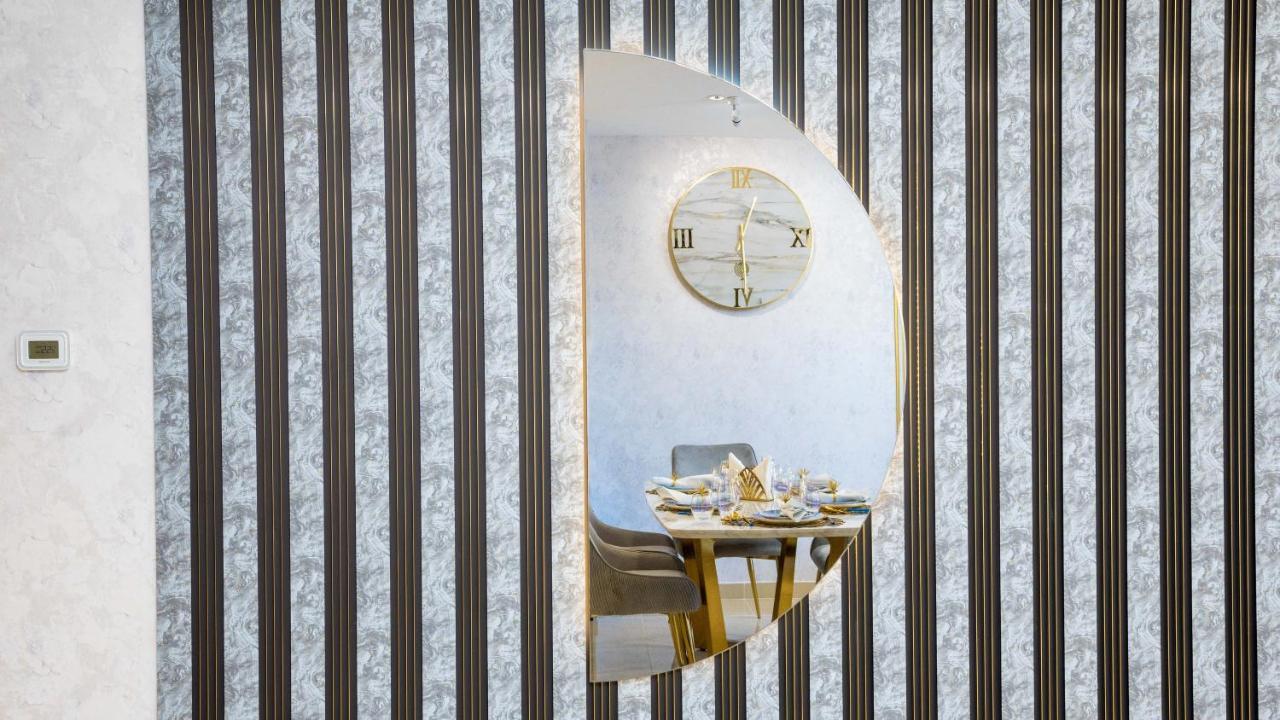 Exclusive Retreat Globalstay'S New 3Br Townhouse With Private Pool Dubai Bagian luar foto