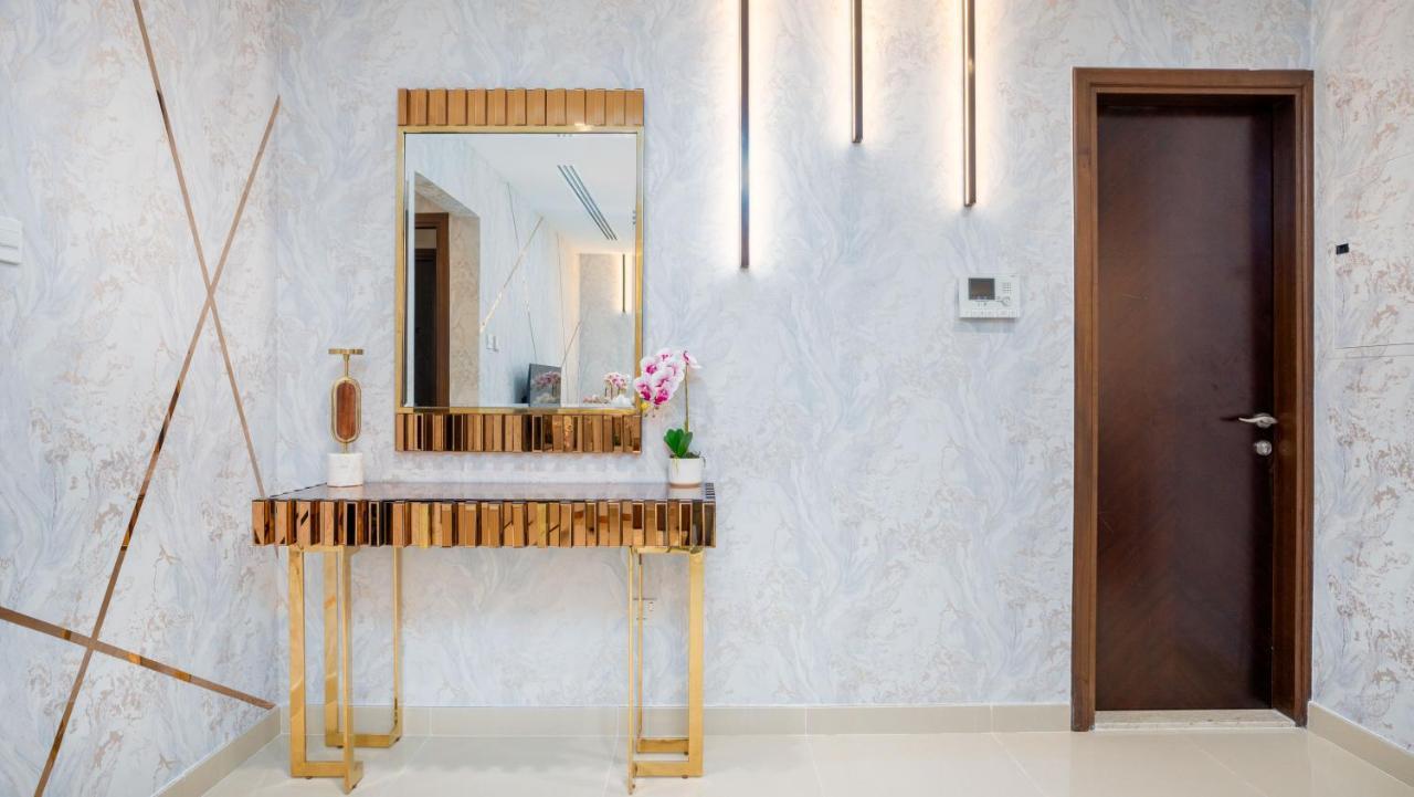 Exclusive Retreat Globalstay'S New 3Br Townhouse With Private Pool Dubai Bagian luar foto