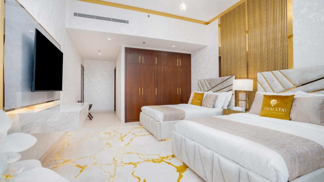Exclusive Retreat Globalstay'S New 3Br Townhouse With Private Pool Dubai Bagian luar foto