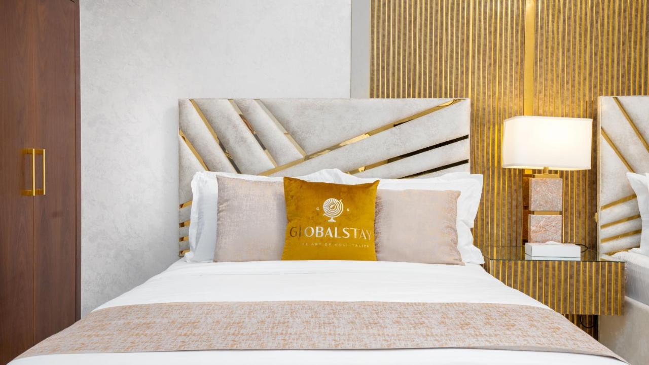 Exclusive Retreat Globalstay'S New 3Br Townhouse With Private Pool Dubai Bagian luar foto