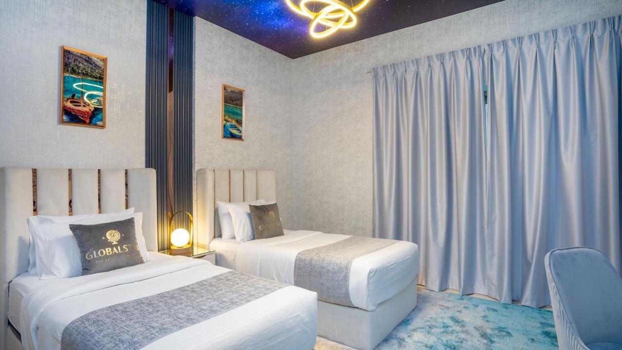 Exclusive Retreat Globalstay'S New 3Br Townhouse With Private Pool Dubai Bagian luar foto