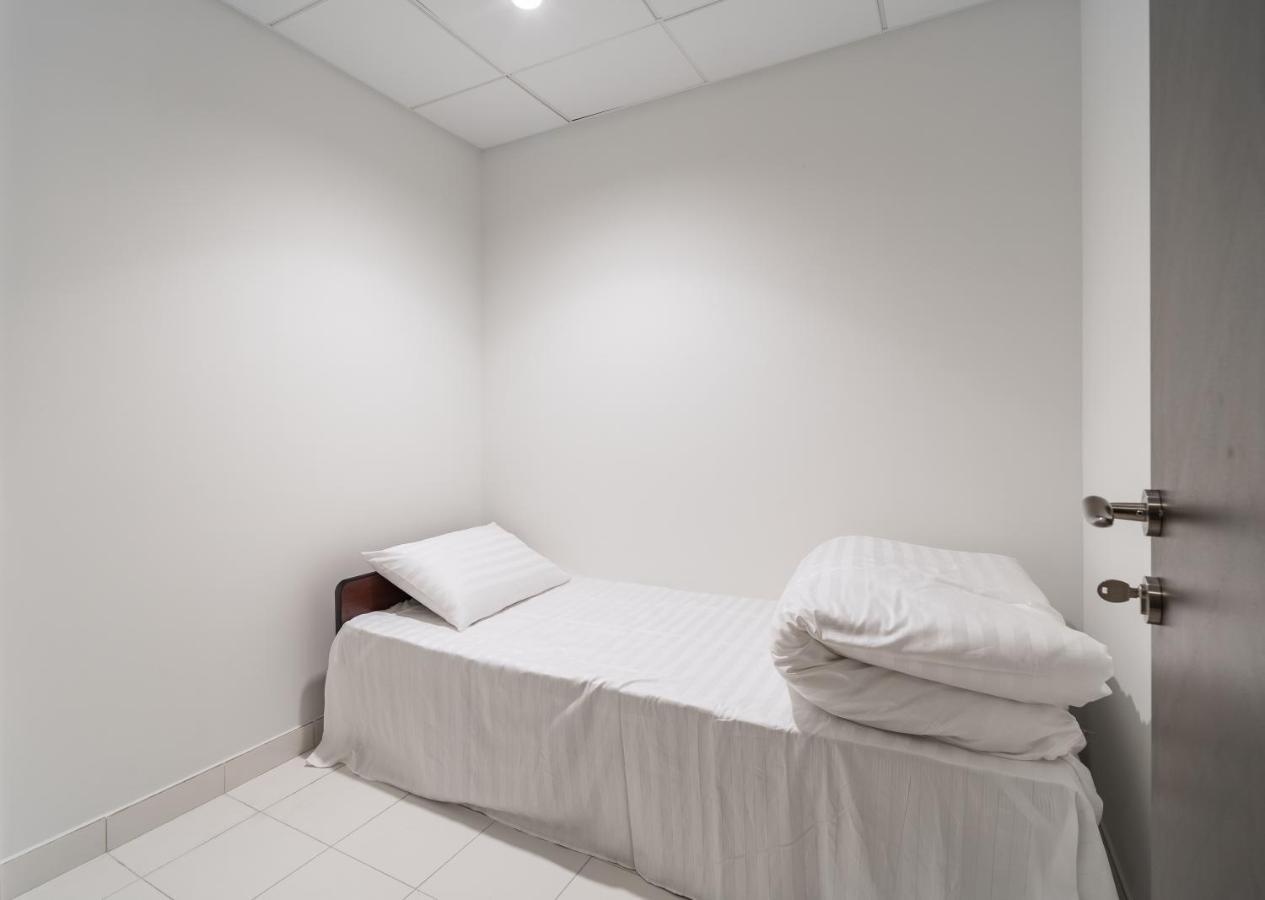Exclusive Retreat Globalstay'S New 3Br Townhouse With Private Pool Dubai Bagian luar foto